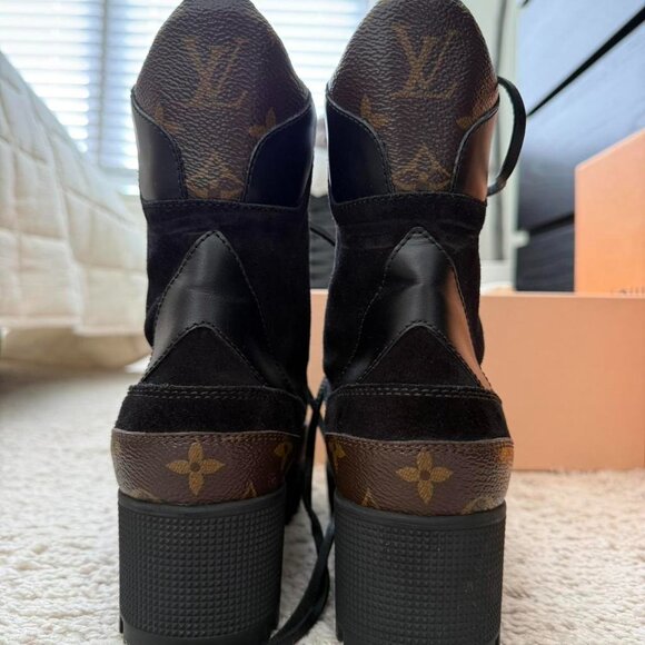 Louis Vuitton Women's Black Boots - Picture 3 of 3